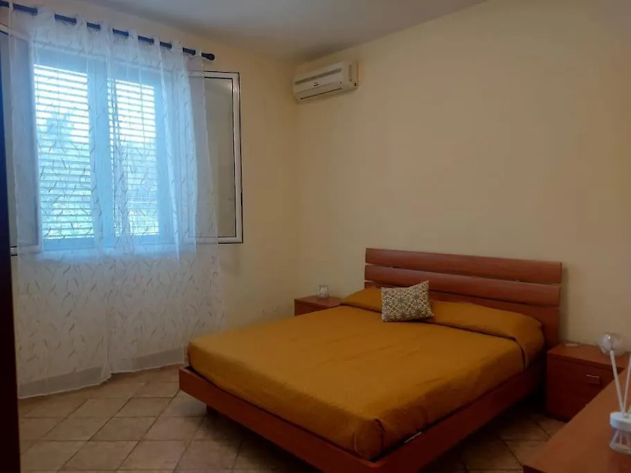 הוילה טראביה Il Giardino Degli Ulivi 0*,
